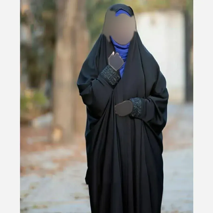 چادر دانشجویی مشکی کرپ حریر الاسود