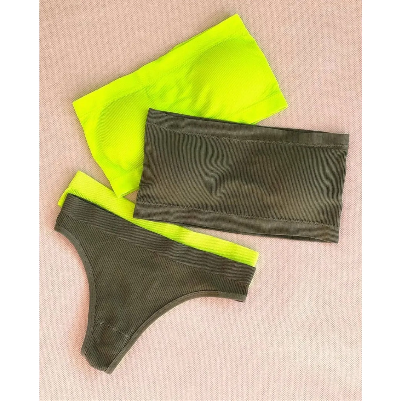 ست نیمتنه دکلته و شورت بکلس نخی کبریتی زنانه کاپدار متحرک سایز 38 تا 46